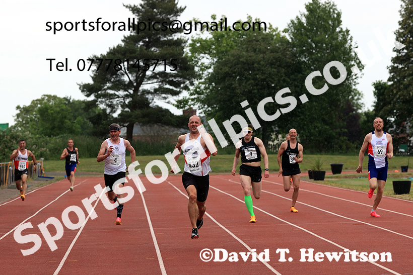 200 metres, 2025 NEMAA Track and Field, Monkton. Photo: David T. Hewitson/Sports for All Pics